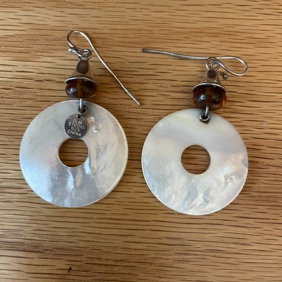 RLM Studio MOP Disks with Art Glass Bead Dangle Earrings - Picture 1 of 2